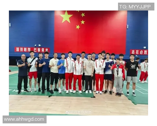 成都羽毛球队团队协作引发热议球员间默契与竞争的微妙平衡探讨