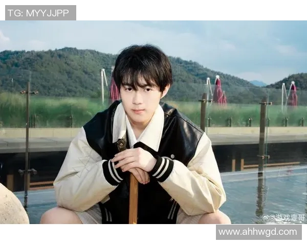 黄强专访：从青涩少年到电竞传奇的英雄联盟成长之路