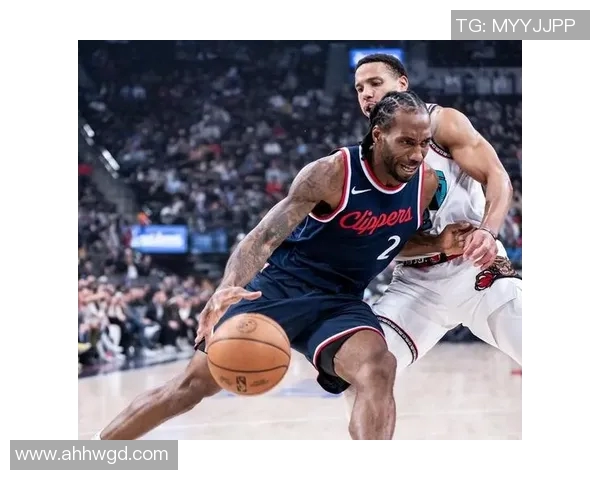 快船逆转灰熊上演惊天大戏球迷见证绝地反击的传奇时刻